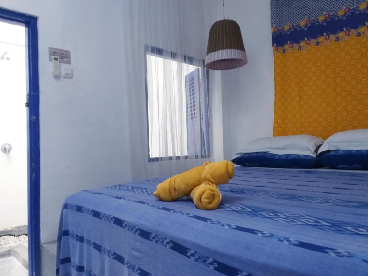 Pondok Sare Hostel Jogjakarta Buitenkant foto