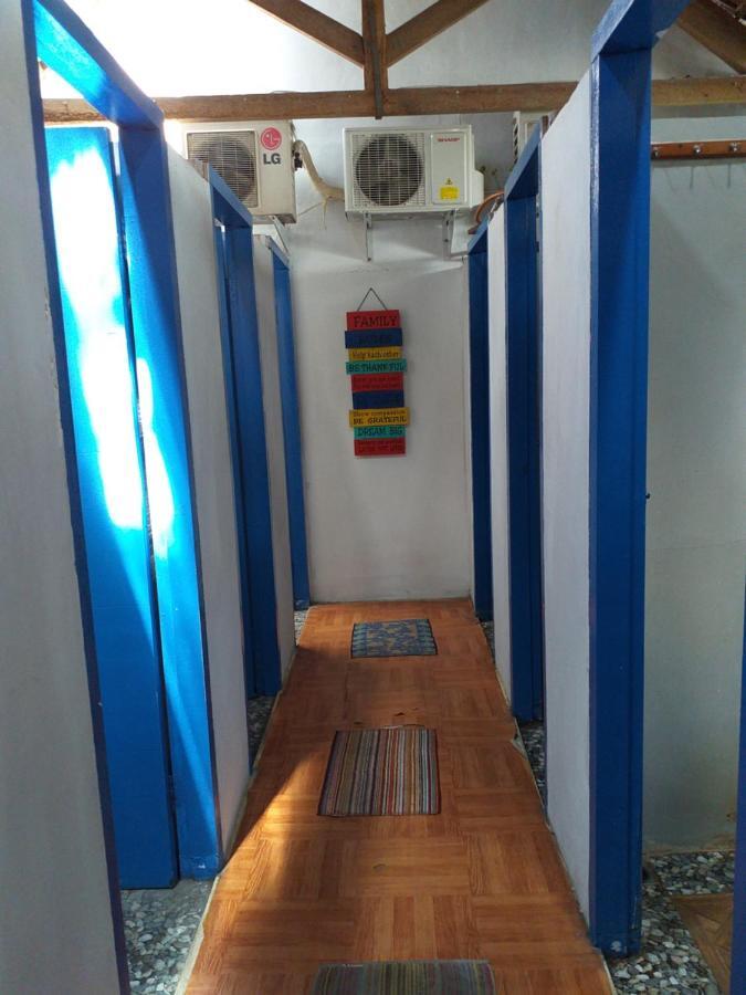 Pondok Sare Hostel Jogjakarta Buitenkant foto